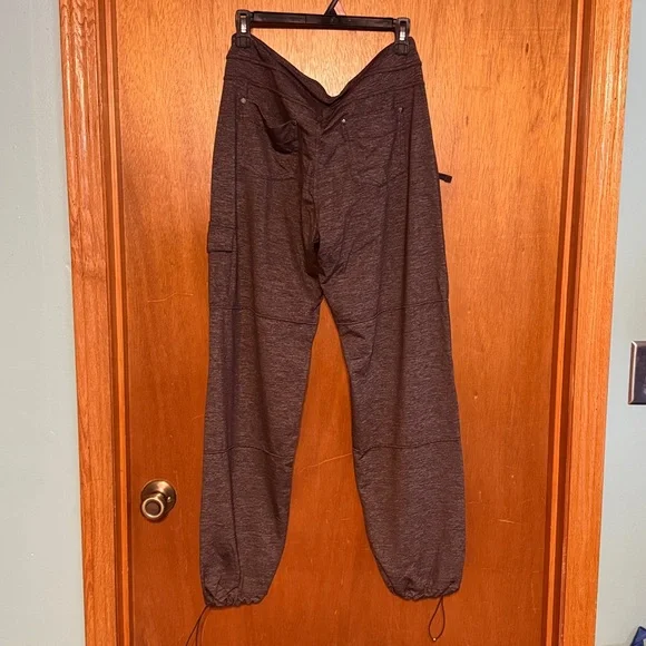 Athleta Cargo Joggers Brown/Burgundy sz M - Picture 10 of 12